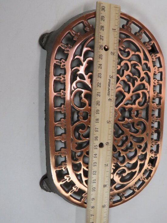 Vintage 1997 Old Dutch Design Cast Iron Oval Trivet, Copper Finish Victorian - Picture 10 of 10